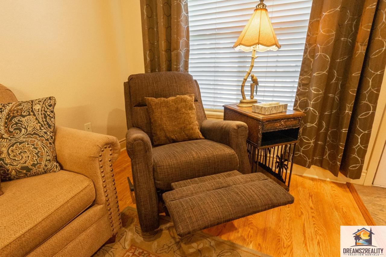 1Bd King Condo With 2 Person Jacuzzi Tub - Near The Strip - Free Tickets Included - T1-9 برانسون المظهر الخارجي الصورة
